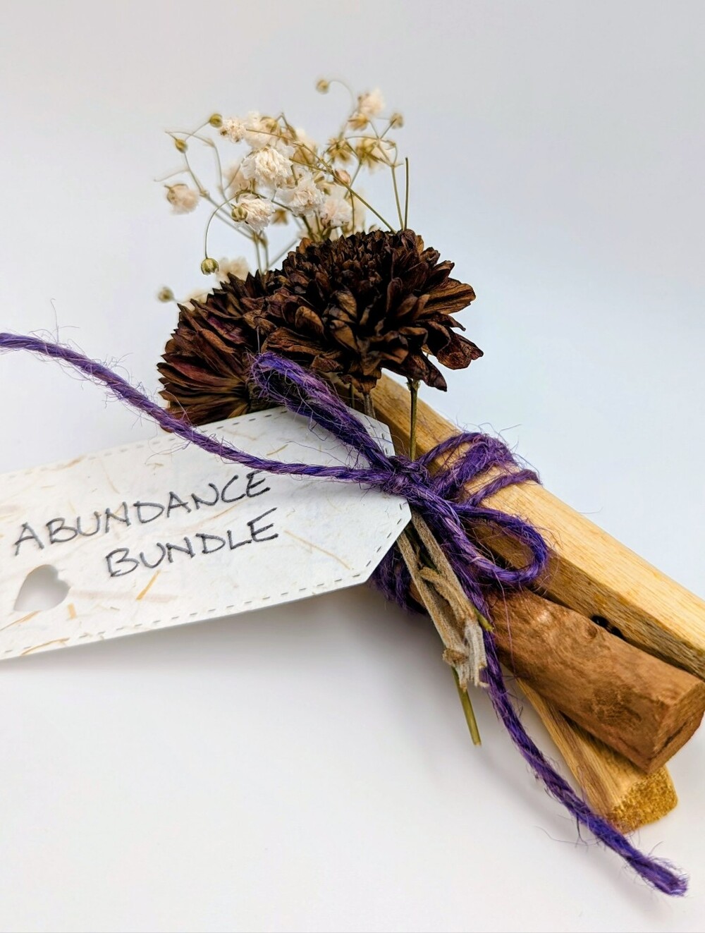 Palo Santo + Selenite Abundance Ritual Bundle - Picture 6 of 8
